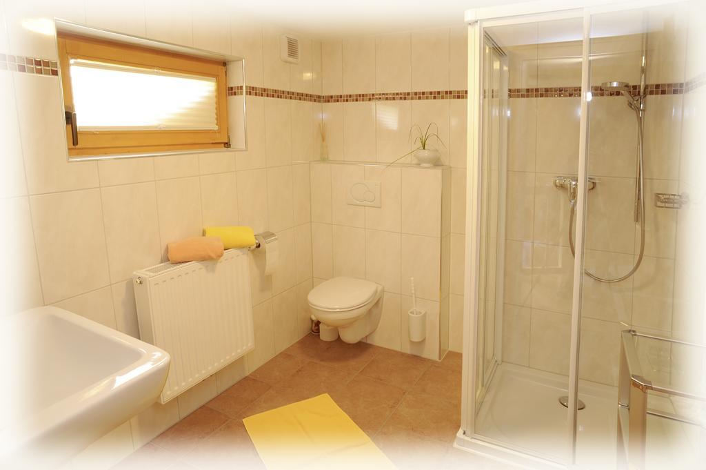 Haus Schoenlechner Gaschurn Habitación foto