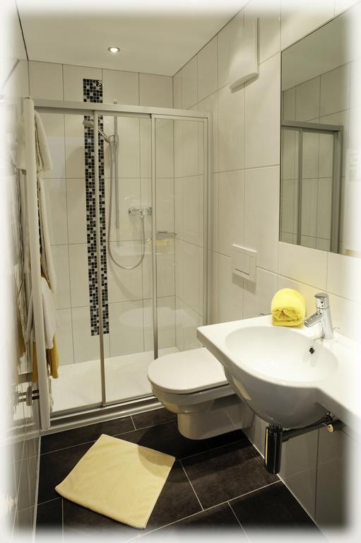Haus Schoenlechner Gaschurn Habitación foto